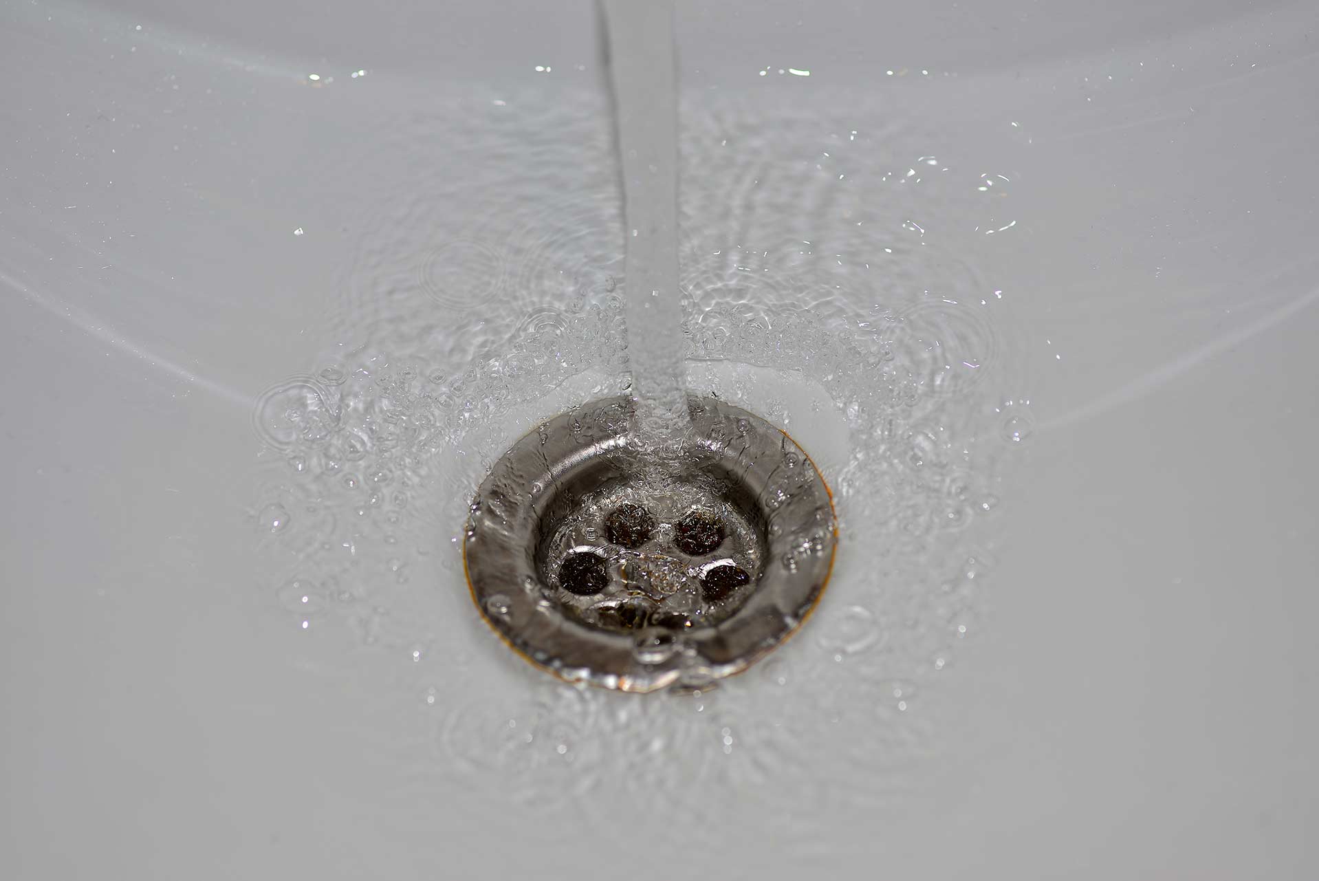 A2B Drains provides services to unblock blocked sinks and drains for properties in Droitwich.